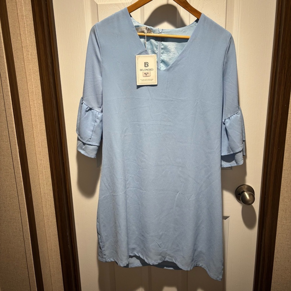 Belongsci Light Blue V-Neck Dress NWT Size Medium